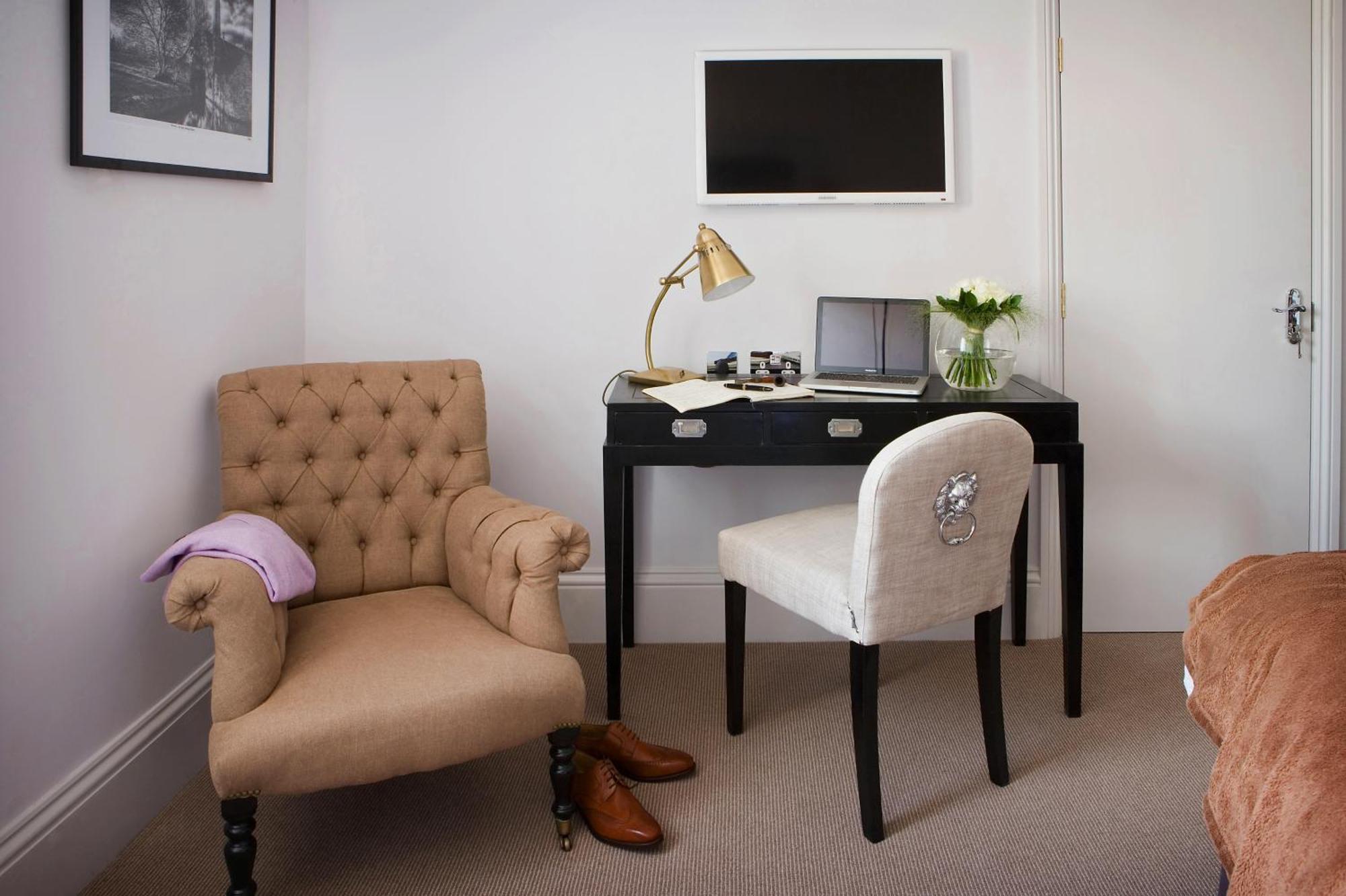 Rooms By Bistrot Pierre At The Crescent Inn Илкли Екстериор снимка