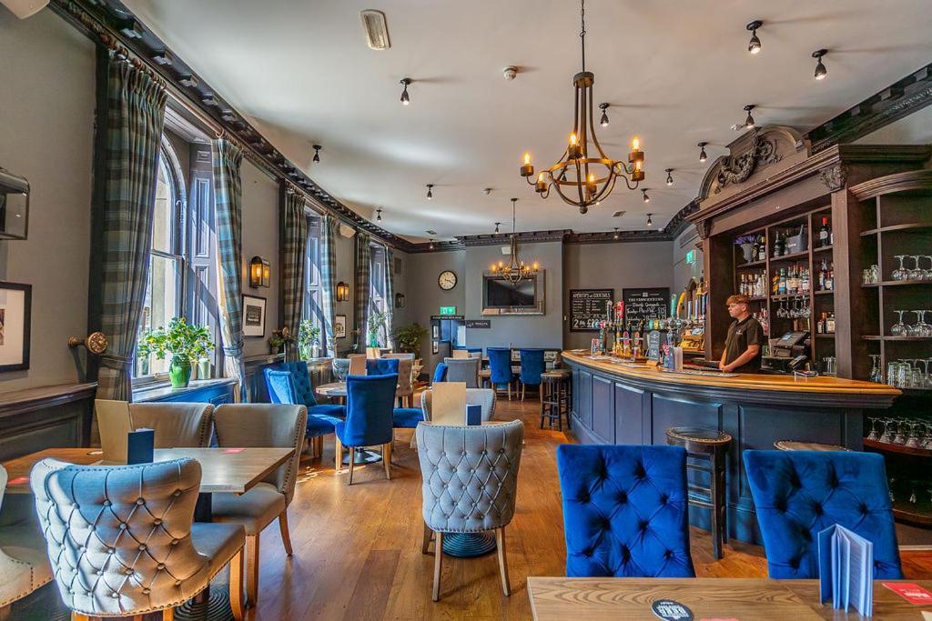 Rooms By Bistrot Pierre At The Crescent Inn Илкли Екстериор снимка