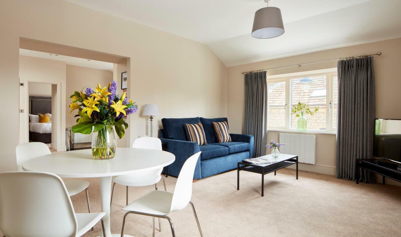 Rooms By Bistrot Pierre At The Crescent Inn Илкли Екстериор снимка